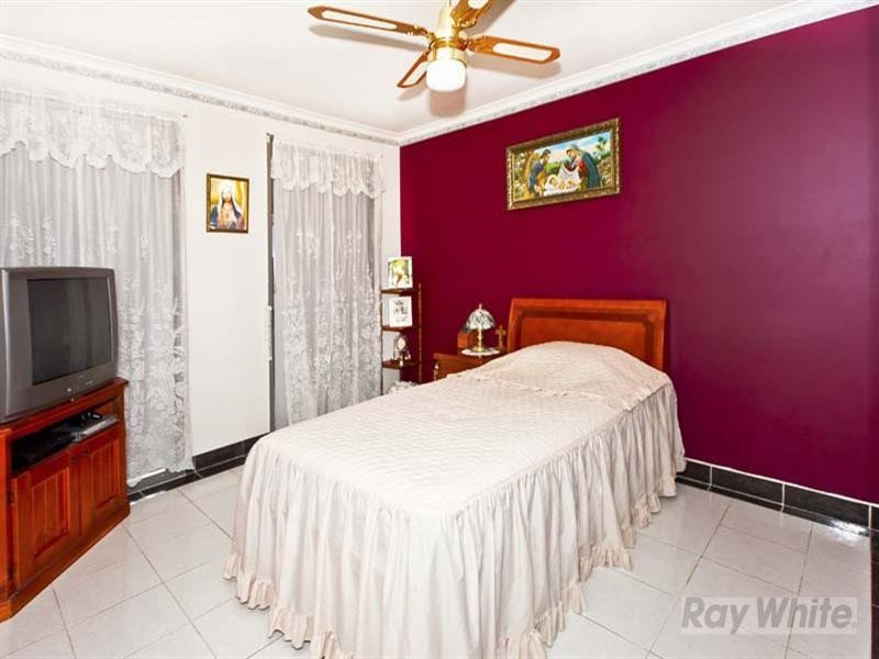 48 Quarry Road, Bossley Park NSW 2176