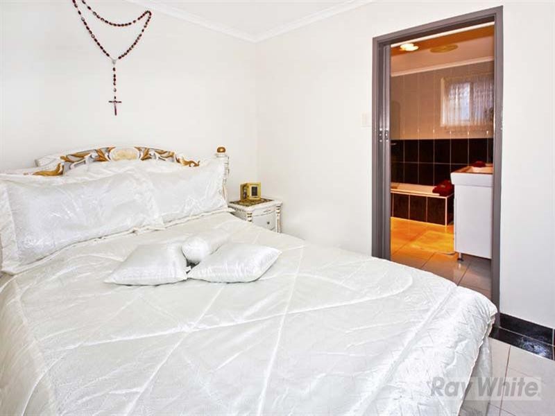 48 Quarry Road, Bossley Park NSW 2176