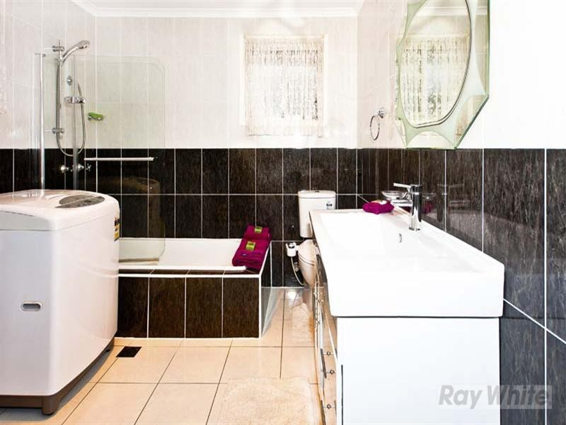 48 Quarry Road, Bossley Park NSW 2176