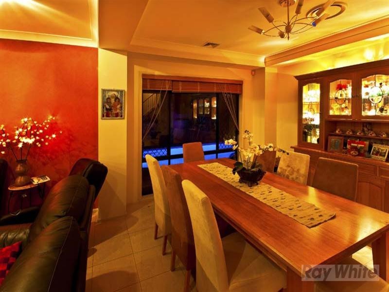 19 Hackett Road, Abbotsbury NSW 2176