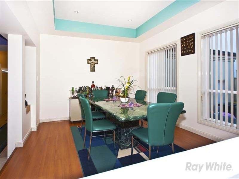 22 Thorpe Place, Abbotsbury NSW 2176