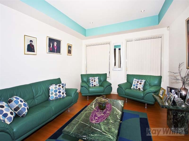 22 Thorpe Place, Abbotsbury NSW 2176