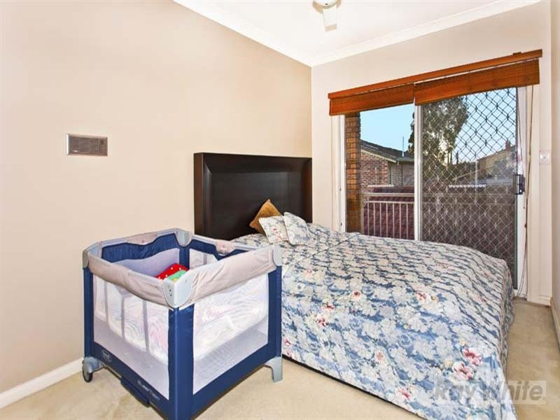 2 Forbes Close, Abbotsbury NSW 2176