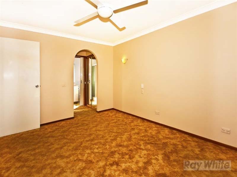 6 Kempsey Place, Bossley Park NSW 2176