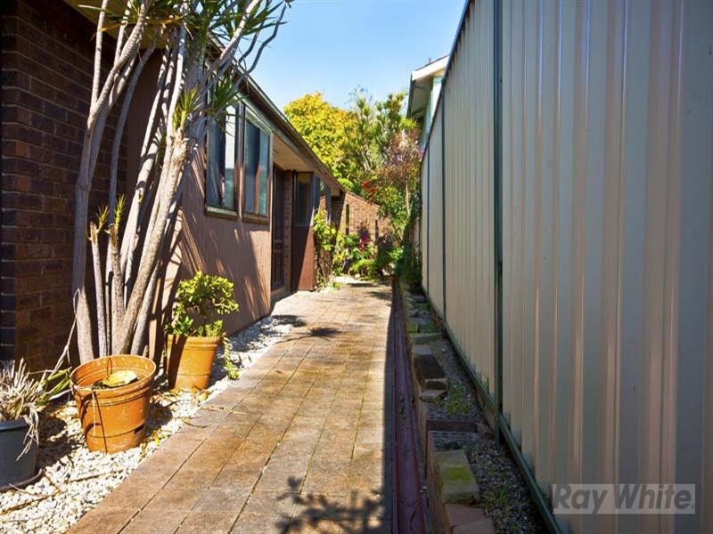 6 Kempsey Place, Bossley Park NSW 2176