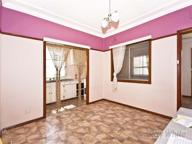 12 Crown Street, Fairfield East NSW 2165