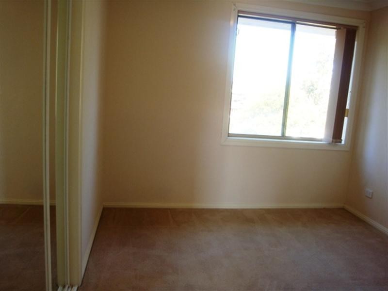 8/15-18 Dalton Place, Fairfield West NSW 2165