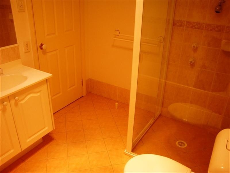 8/15-18 Dalton Place, Fairfield West NSW 2165