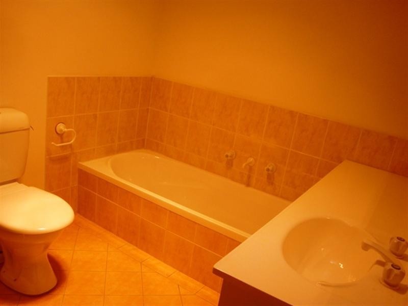 8/15-18 Dalton Place, Fairfield West NSW 2165