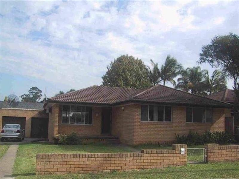 19 Butler Avenue, Bossley Park NSW 2176