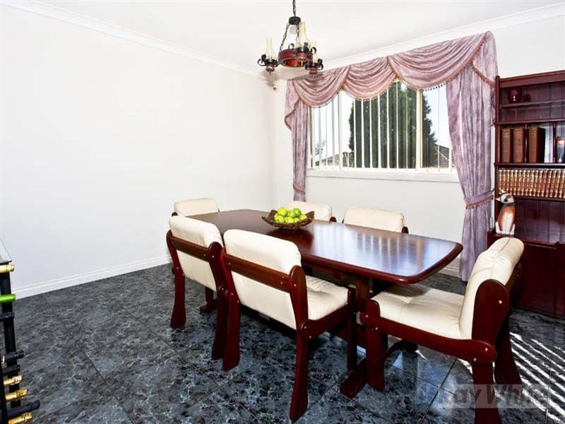 7 Bilboa Place, Edensor Park NSW 2176