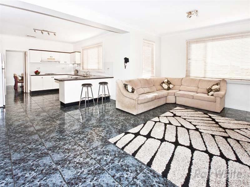 7 Bilboa Place, Edensor Park NSW 2176