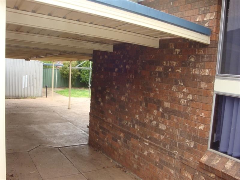 33 Emerson Street, Wetherill Park NSW 2164