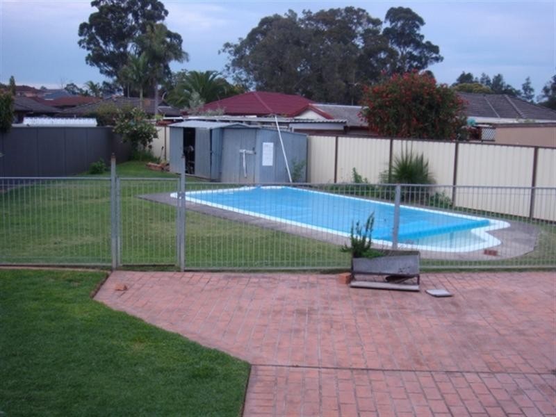 181 Prairievale Road, Bossley Park NSW 2176