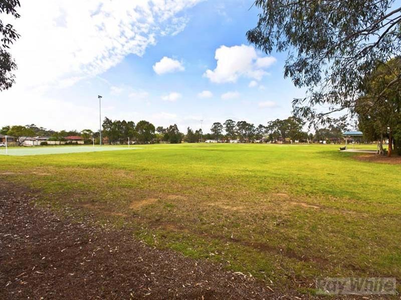 34 Lawley Street, Bossley Park NSW 2176