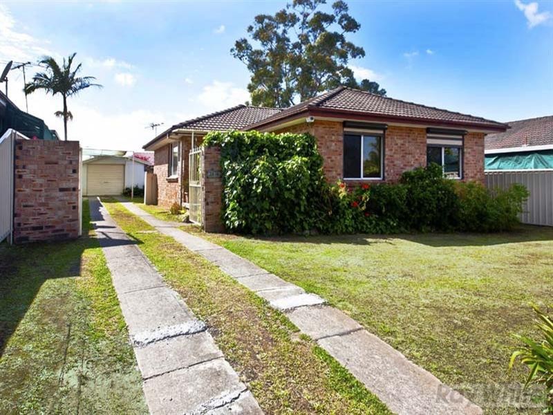 34 Lawley Street, Bossley Park NSW 2176