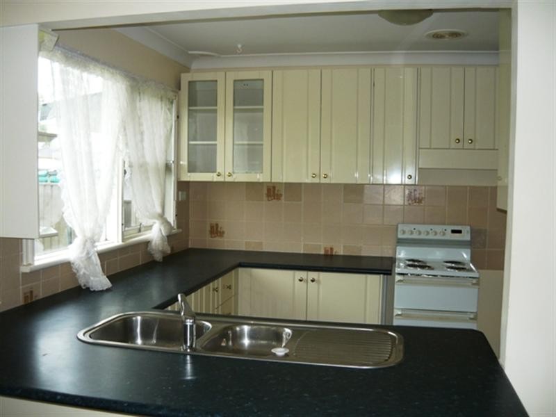 8 Rhondda Street, Smithfield NSW 2164