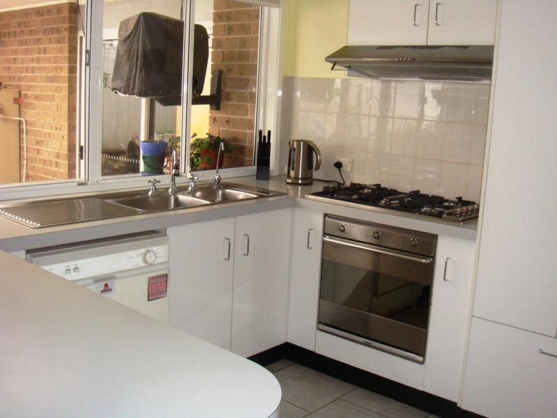 8 Procter Close, Abbotsbury NSW 2176