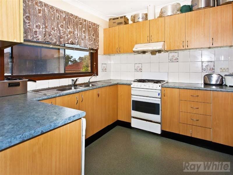 19 Greenfield Road, Greenfield Park NSW 2176