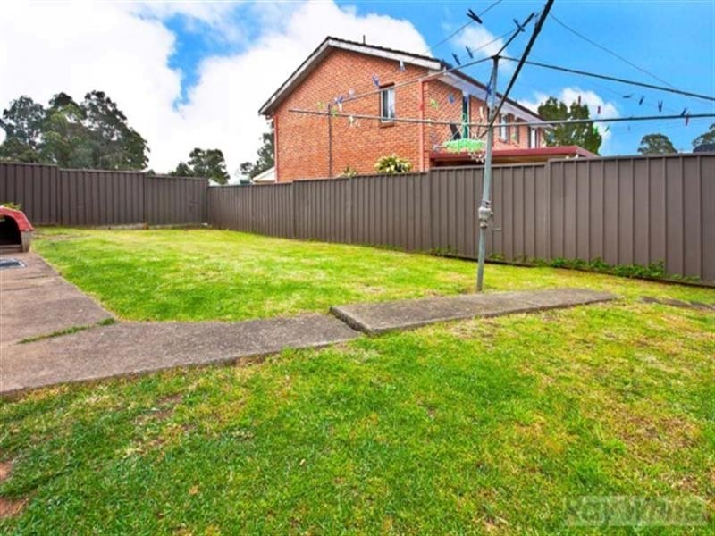 19 Greenfield Road, Greenfield Park NSW 2176