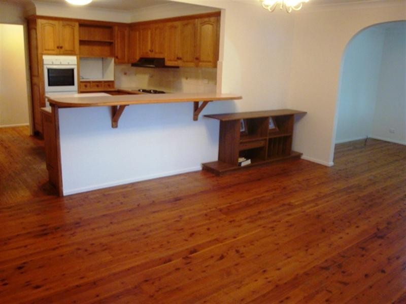 1 Agnew Close, Bossley Park NSW 2176