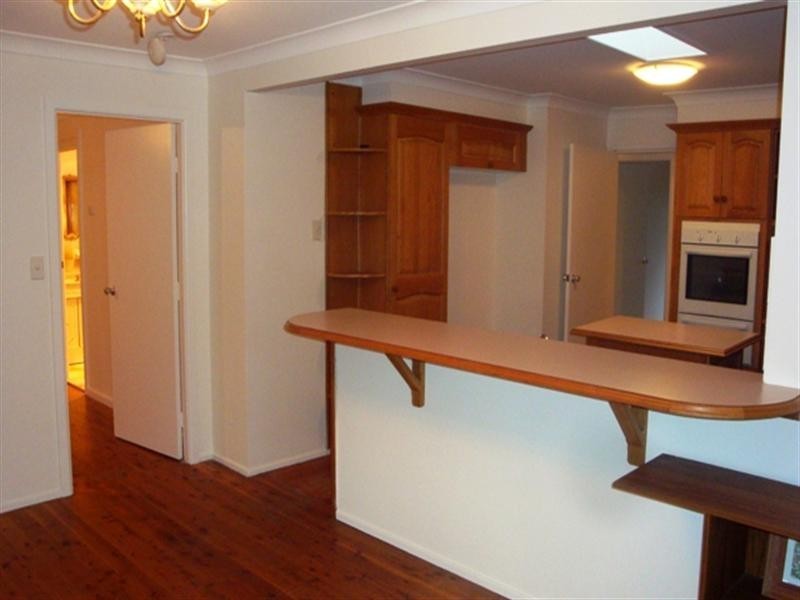 1 Agnew Close, Bossley Park NSW 2176