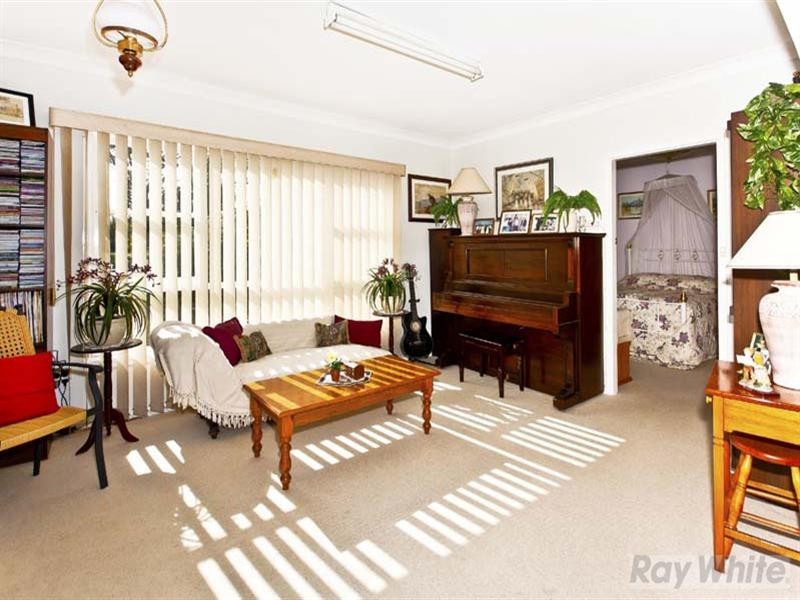 15 Jordan Street, Fairfield West NSW 2165