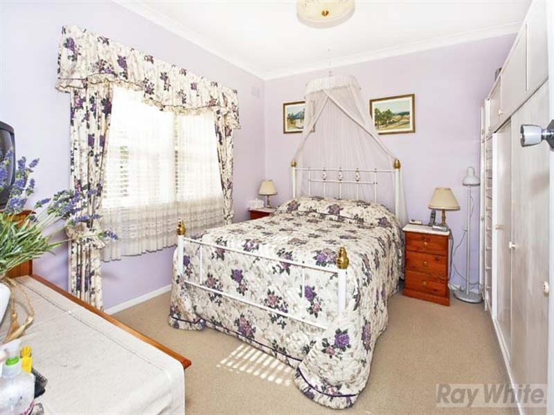 15 Jordan Street, Fairfield West NSW 2165