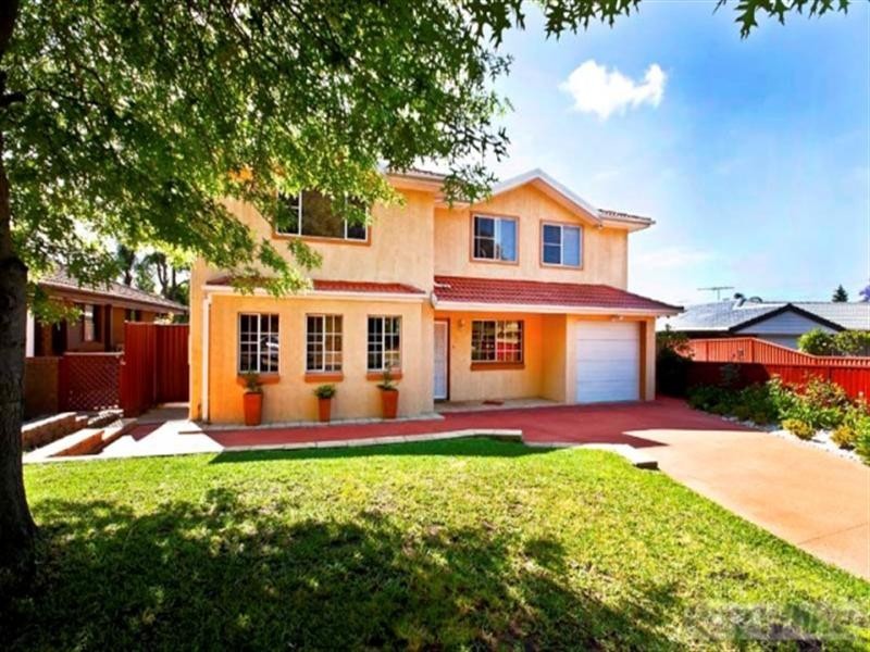 2 Coen Close, Bossley Park NSW 2176