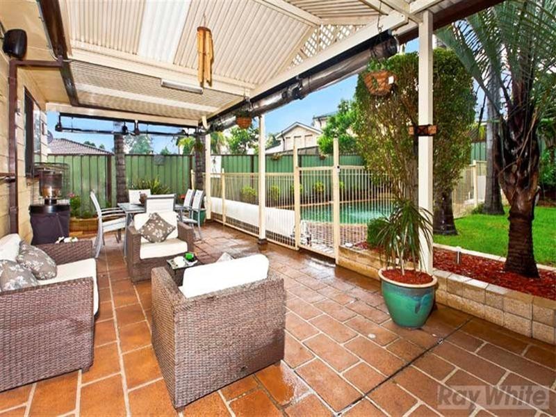 4 Bossley Road, Bossley Park NSW 2176
