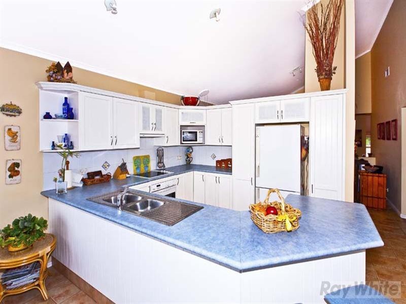 8 Rene Place, Cecil Hills NSW 2171