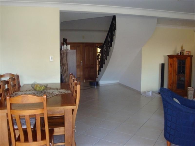 4 Rabaul Close, Bossley Park NSW 2176