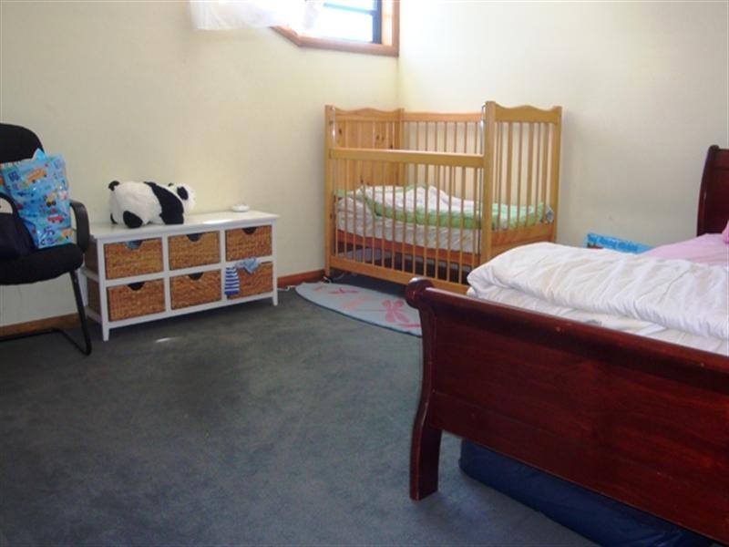 4 Rabaul Close, Bossley Park NSW 2176