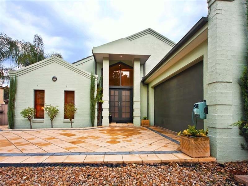 4 Rene Place, Cecil Hills NSW 2171