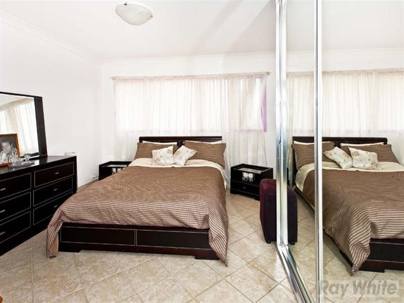 26 Baudin Crescent, Fairfield West NSW 2165