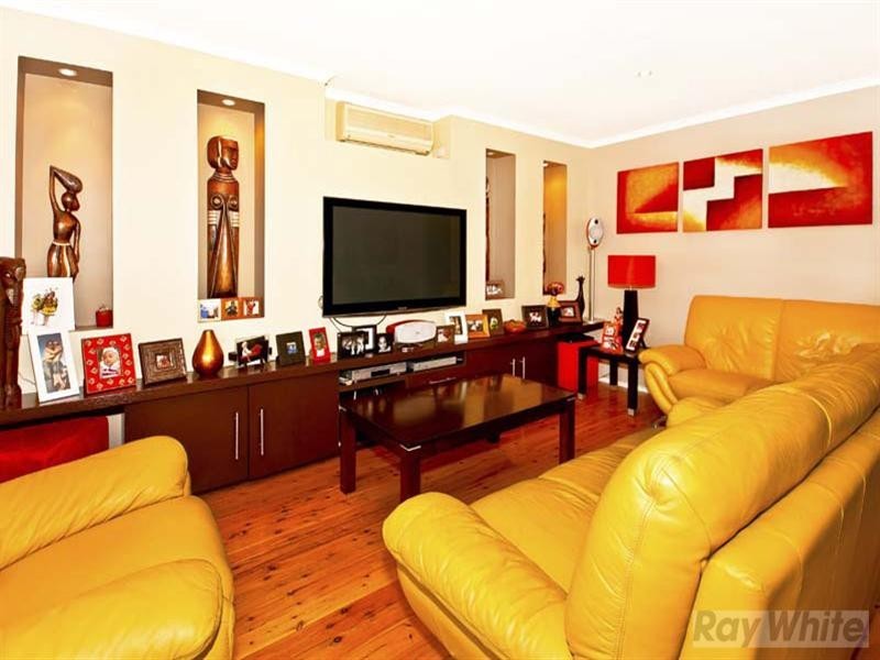 8 Hasluck Road, Bonnyrigg NSW 2177