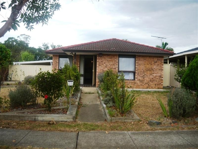 24 Kembla Street, Wakeley NSW 2176