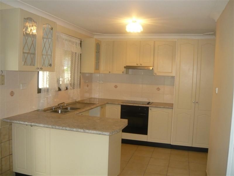 24 Kembla Street, Wakeley NSW 2176