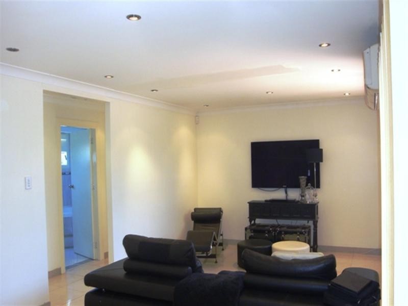 70 Burns Road, Wakeley NSW 2176