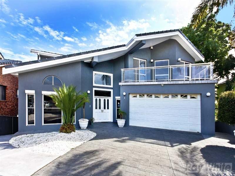 4 Brewon Close, Bossley Park NSW 2176