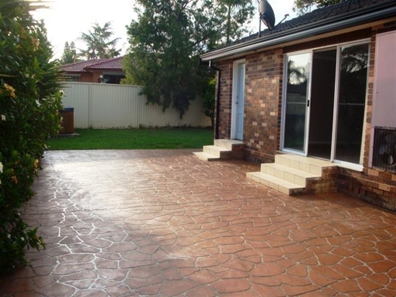 9 Mulligan Street, Bossley Park NSW 2176