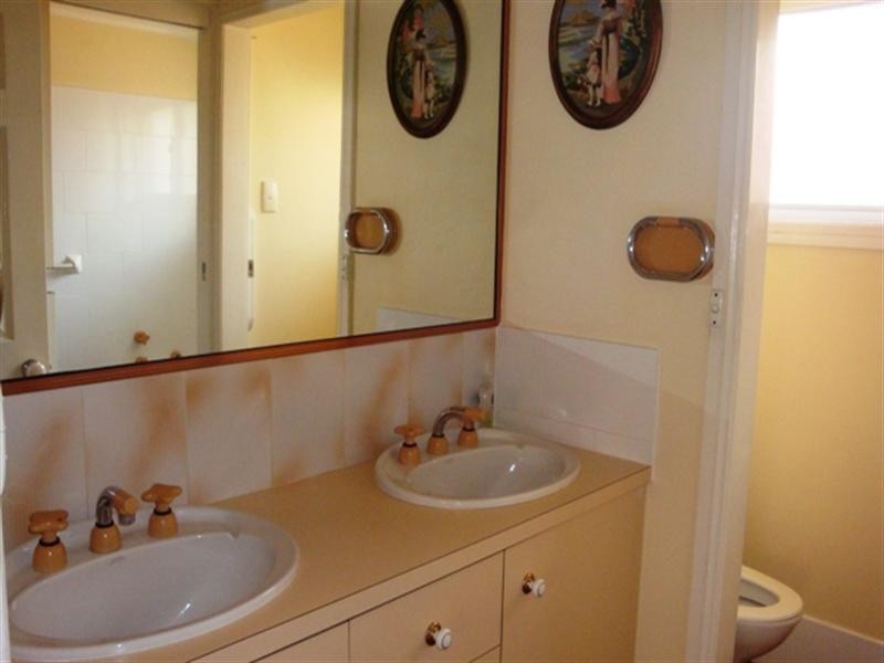 9 Mulligan Street, Bossley Park NSW 2176