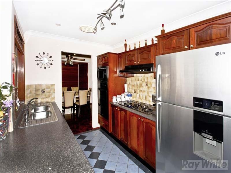 5 Christabel Place, Cecil Hills NSW 2171