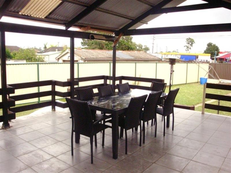 138 Oxford Street, Smithfield NSW 2164