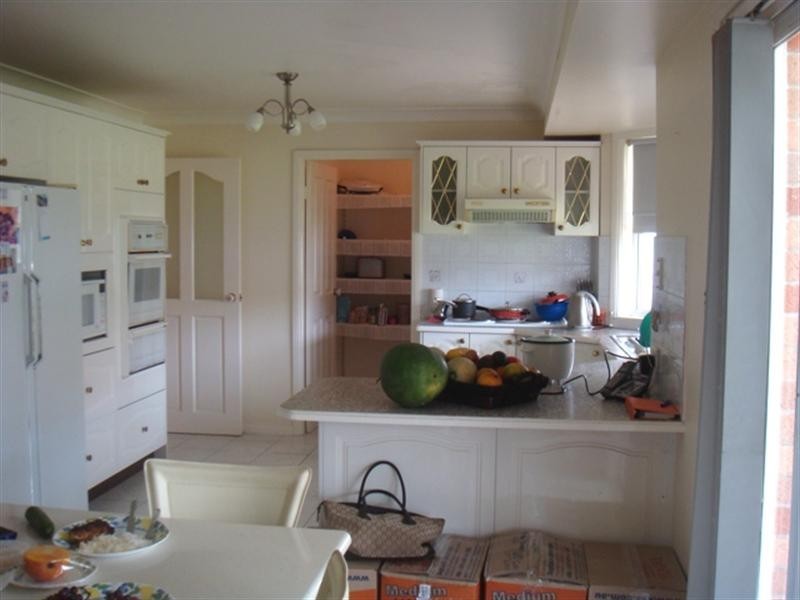 18 Martens Place, Abbotsbury NSW 2176