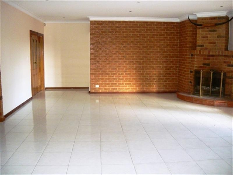 17 Hanwood Close, Edensor Park NSW 2176