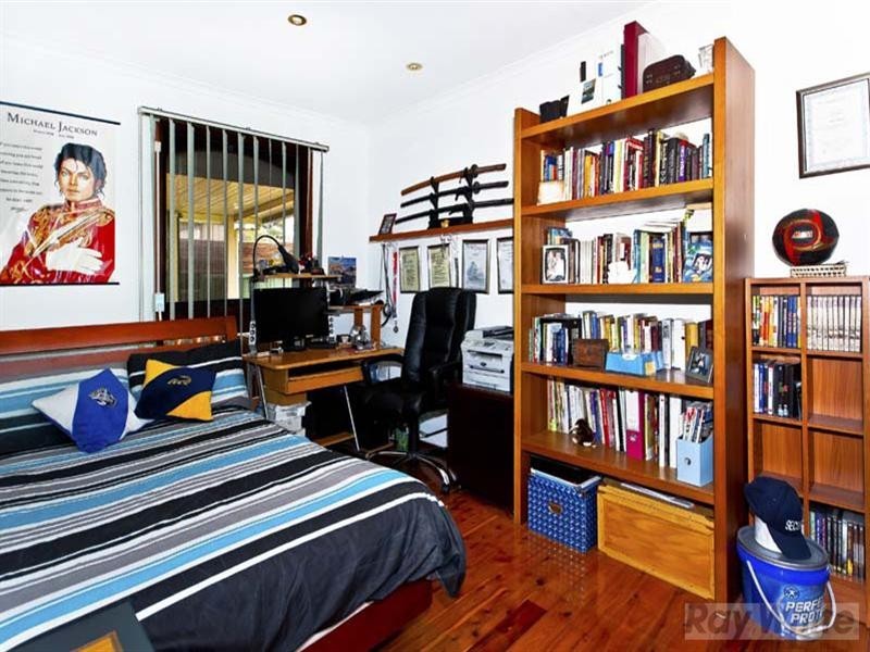 11 Serpentine Street, Bossley Park NSW 2176