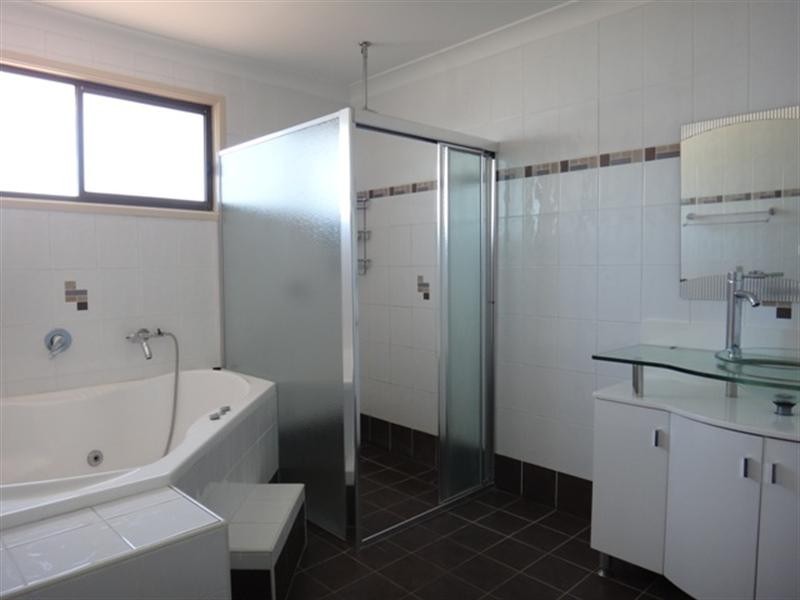 33 Stevenson Street, Wetherill Park NSW 2164