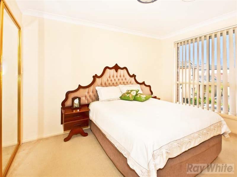 17 Hannan Place, Prairiewood NSW 2176