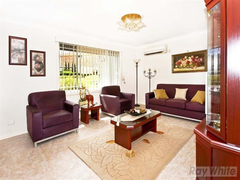 28 Wallis Crescent, Cecil Hills NSW 2171